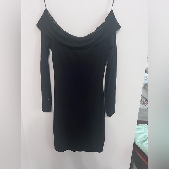 NWT | White Fox Black Off-Shoulder Long Sleeve Bodycon Dress, Size Small - Picture 1 of 3